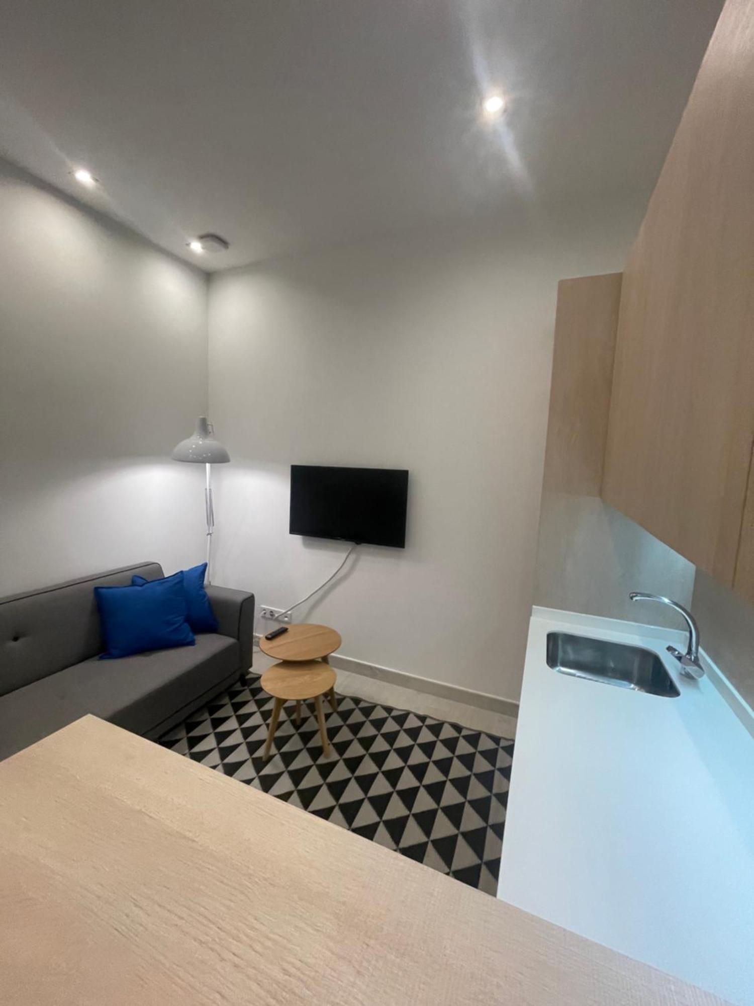 Casa De Huespedes Almirante Madrid Lägenhet Exteriör bild